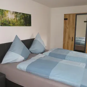 Privatunterkunft Doppelzimmer - Wilschdorf Monteurunterkunft